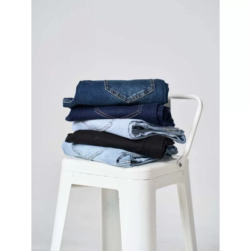 quan-jean-ong-dung-regularfit-xanhdam (1)